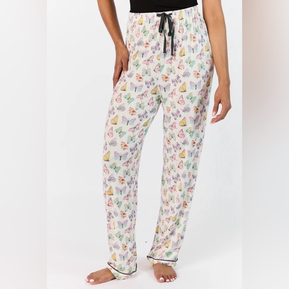 Pink Lily Other - Pink Lily Good To Get Away Butterfly Pajama Pants size medium BRAND NEW